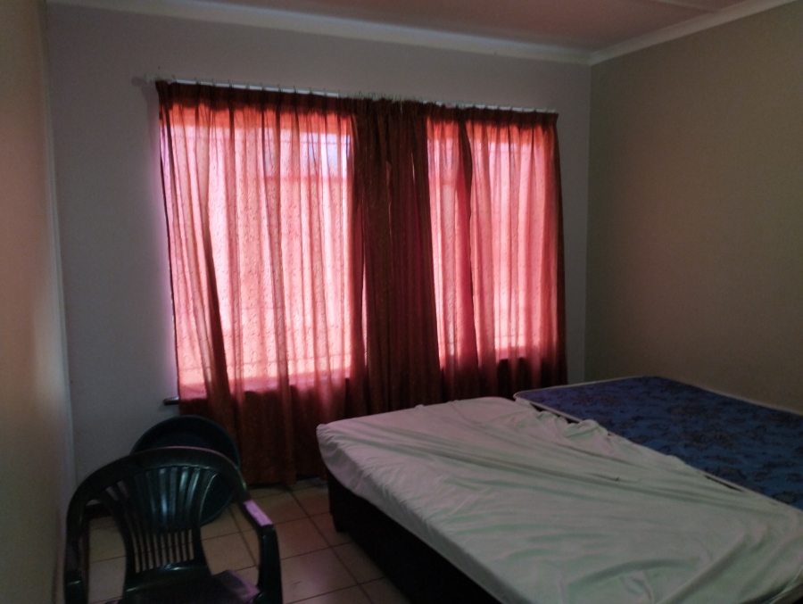 To Let 4 Bedroom Property for Rent in Hankey Eastern Cape